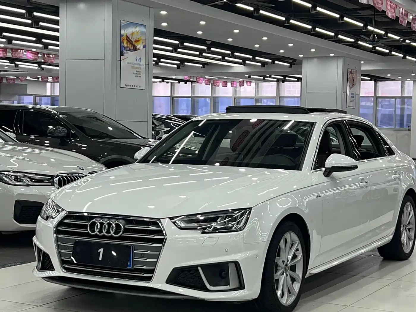 Audi A4L 2019 40 TFSI Fashion (China V)