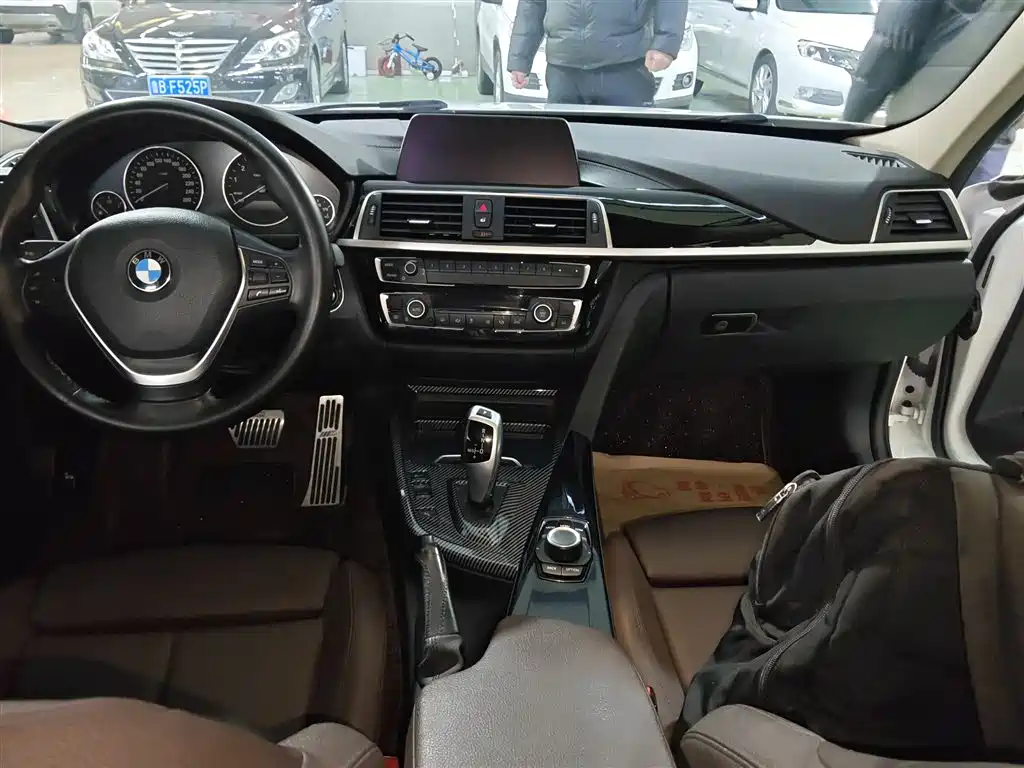 BMW 3 Series 2018 320Li Fashion Style фото 5