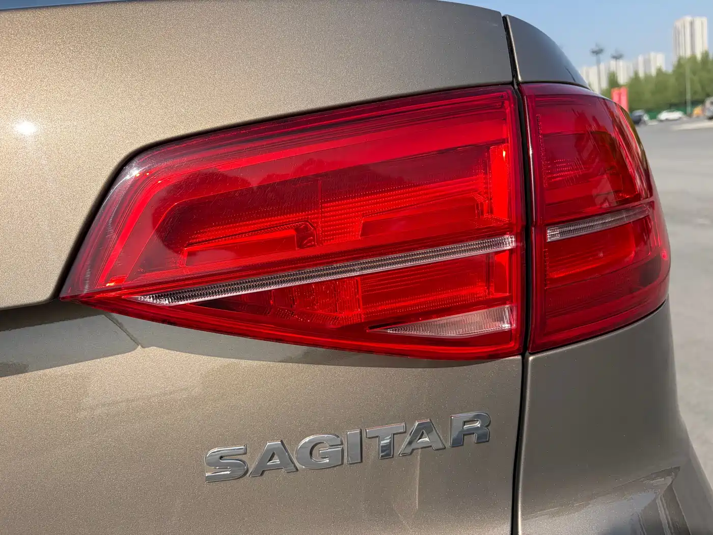 Volkswagen Sagitar 2015 1.6L Automatic Comfort фото 18