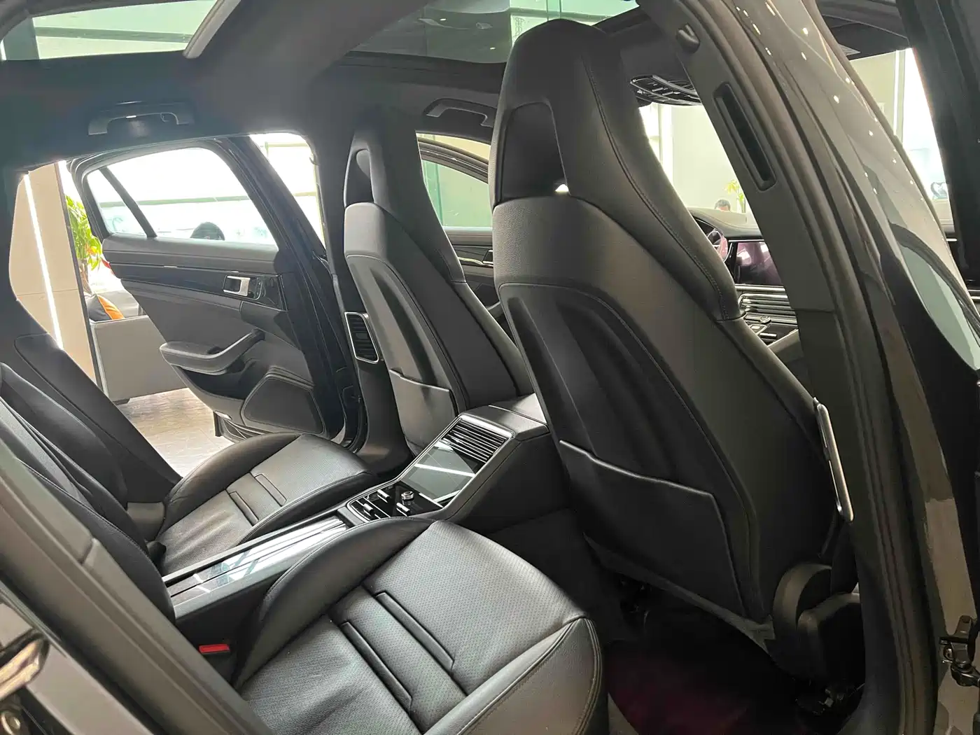 Porsche Panamera 2017 Panamera 3.0T фото 7