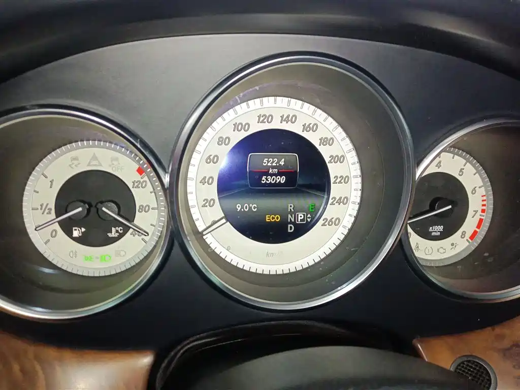 Mercedes-Benz CLS 2012 CLS 300 CGI фото 12