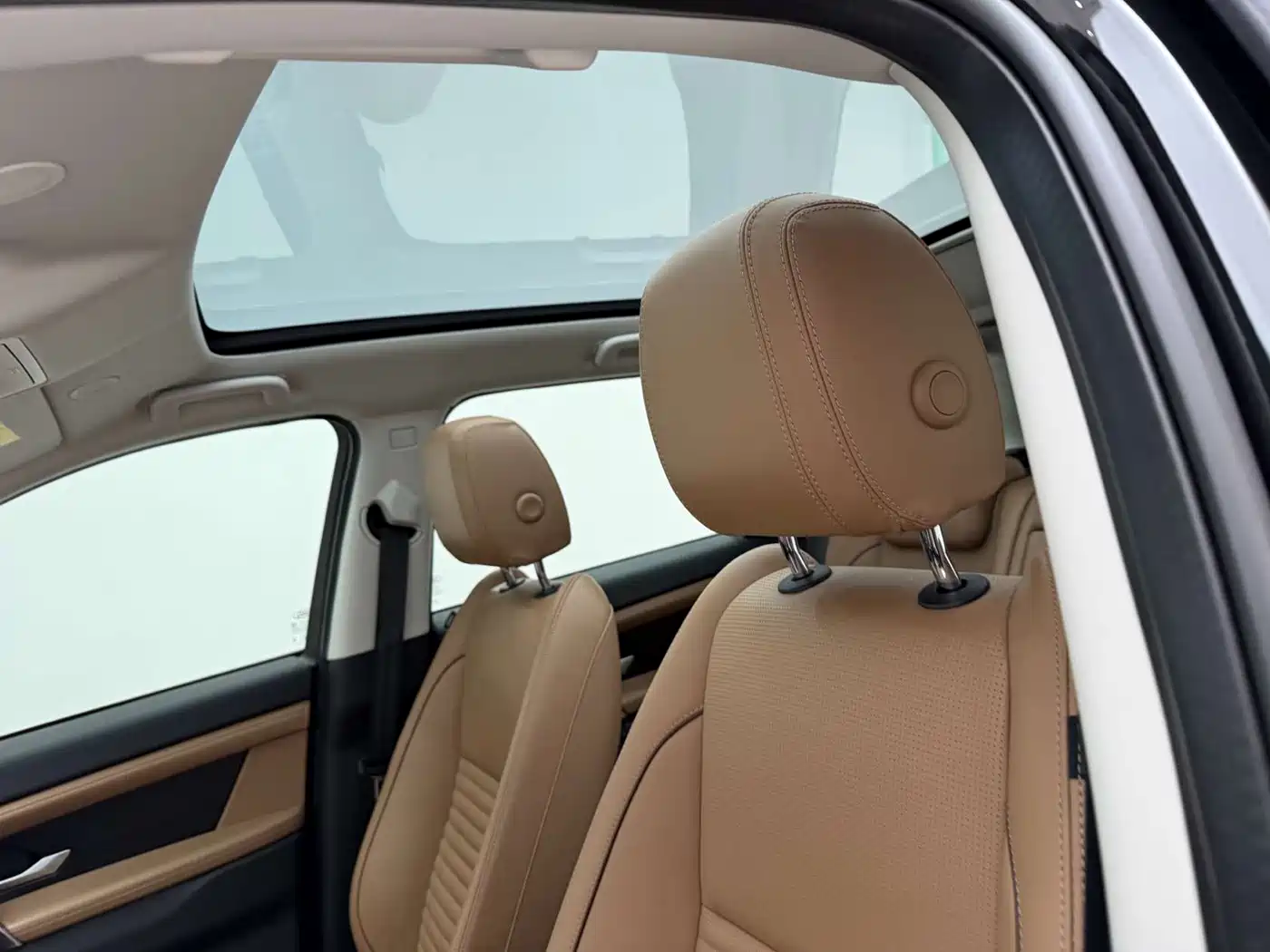 Land Rover Discovery Sport 2025 249PS Exploration Special Edition фото 16