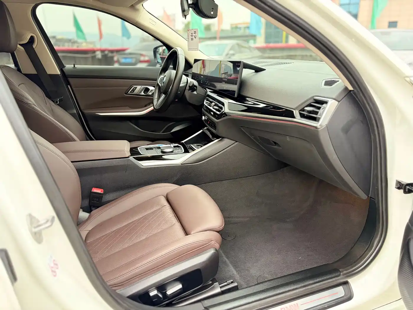 BMW i3 2022 eDrive 35 L фото 9