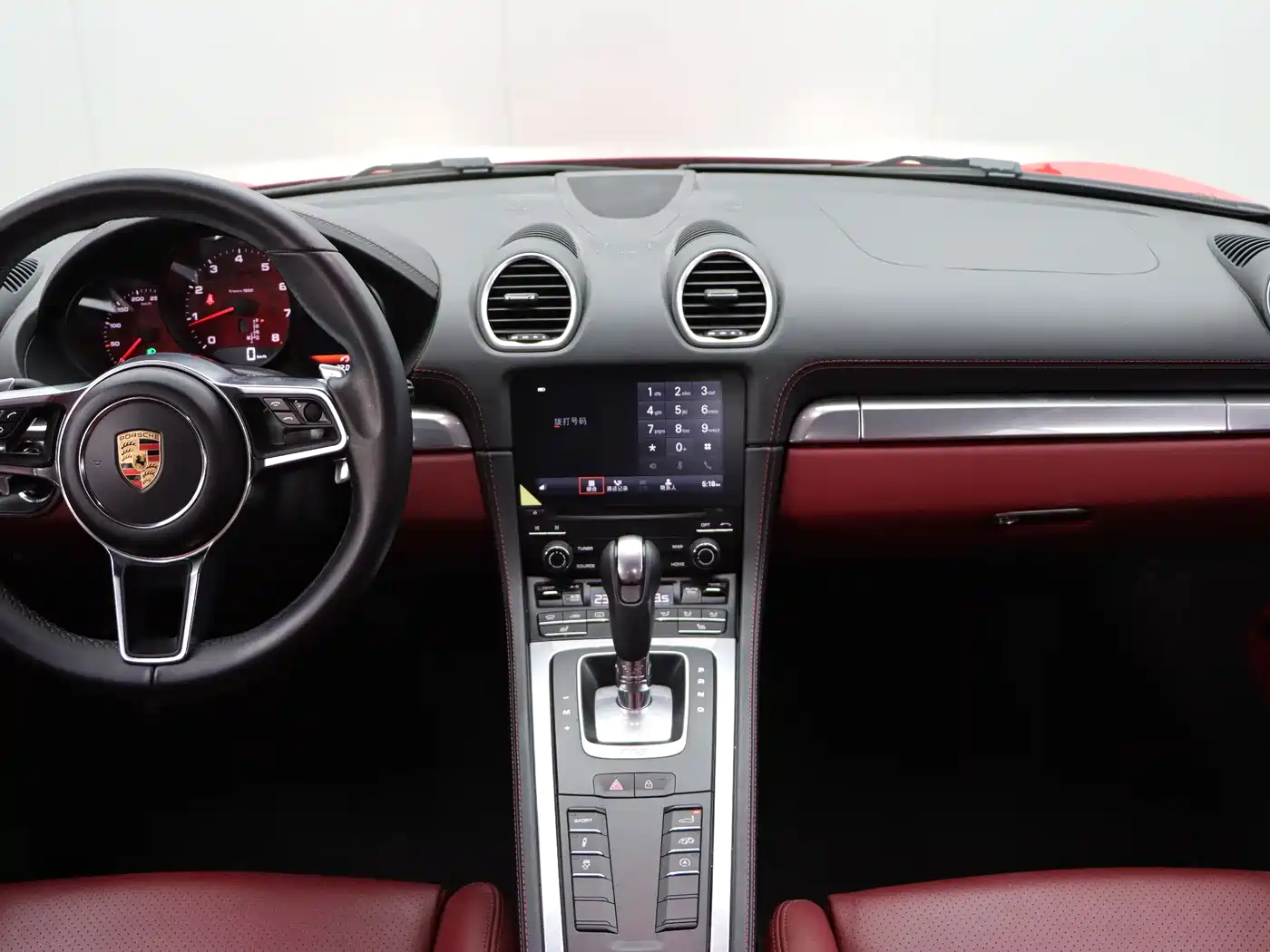 Porsche 718 2018 Cayman 2.0T фото 15