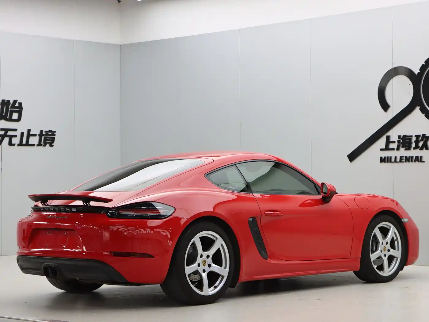 Porsche 718 2018 Cayman 2.0T фото 6