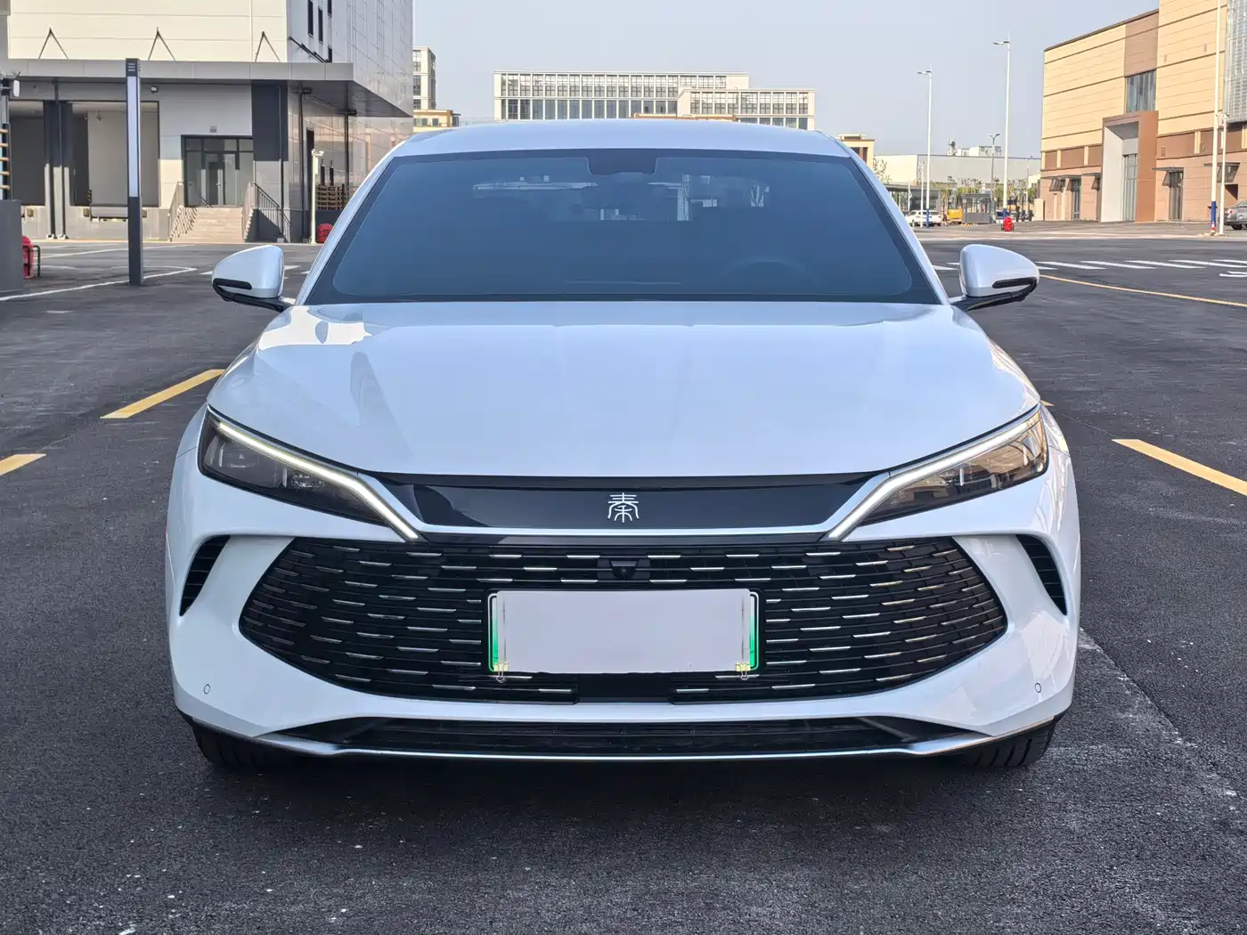 BYD Qin L 2026 DM-i 128KM Progressive фото 2