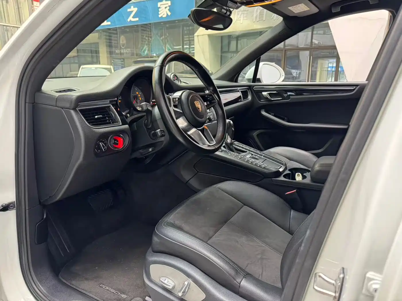 Porsche Macan 2014 Macan S 3.0T фото 12