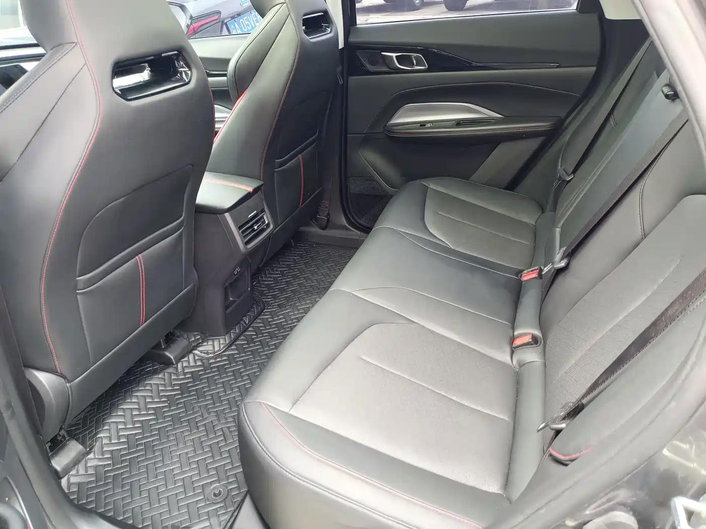 Changan Oshan Z6 2022 2022 Blue Whale 1.5T DCT Intelligent Leader