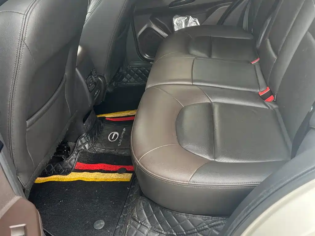 GAC Trumpchi Trumpchi GS4 2017 235T Automatic 2WD Luxury Smart Connected Edition фото 5