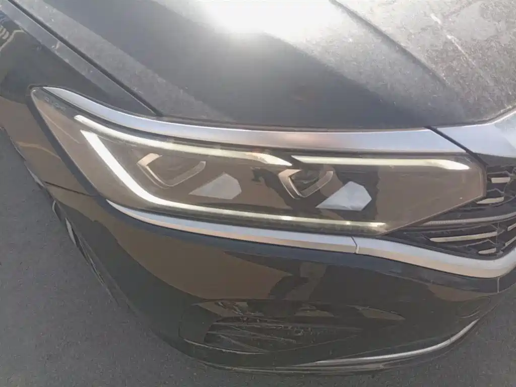 Volkswagen Passat 2023 380TSI Flagship Edition фото 13