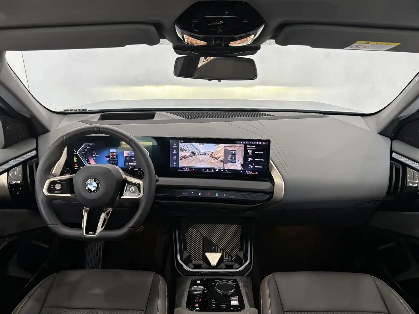 BMW X3 2025 xDrive30L Premium Model M Sport Black Package фото 15