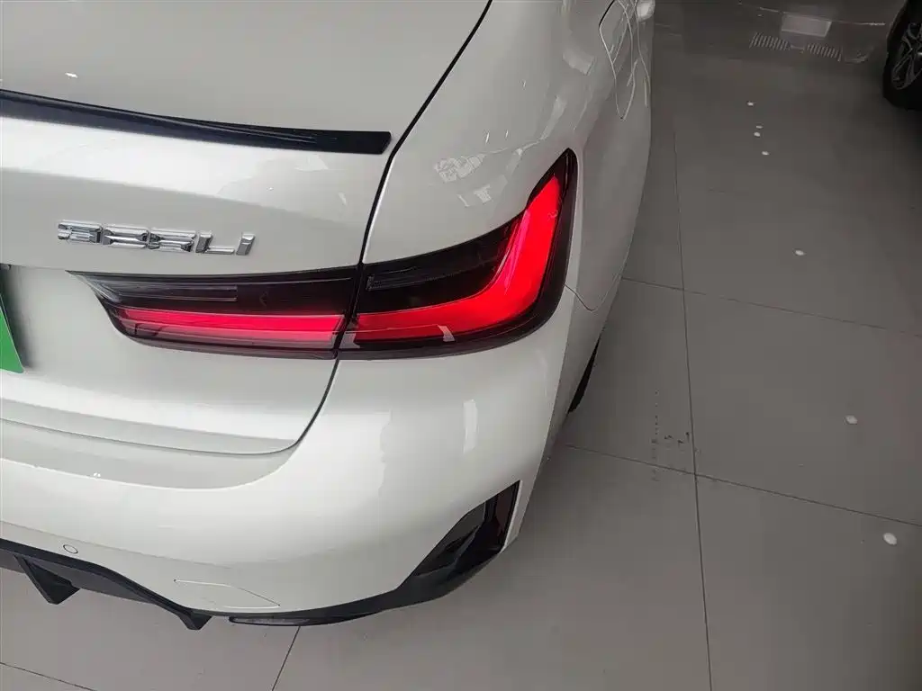 BMW 3 Series 2025 325Li M Sport Package фото 8