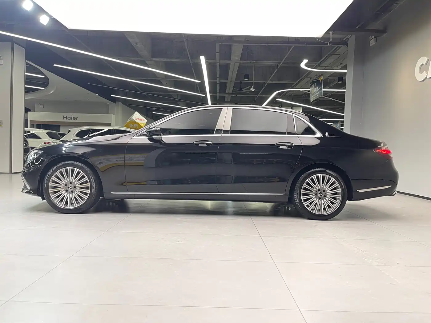 Mercedes-Benz E-Class 2021 E 300 L Luxury фото 7