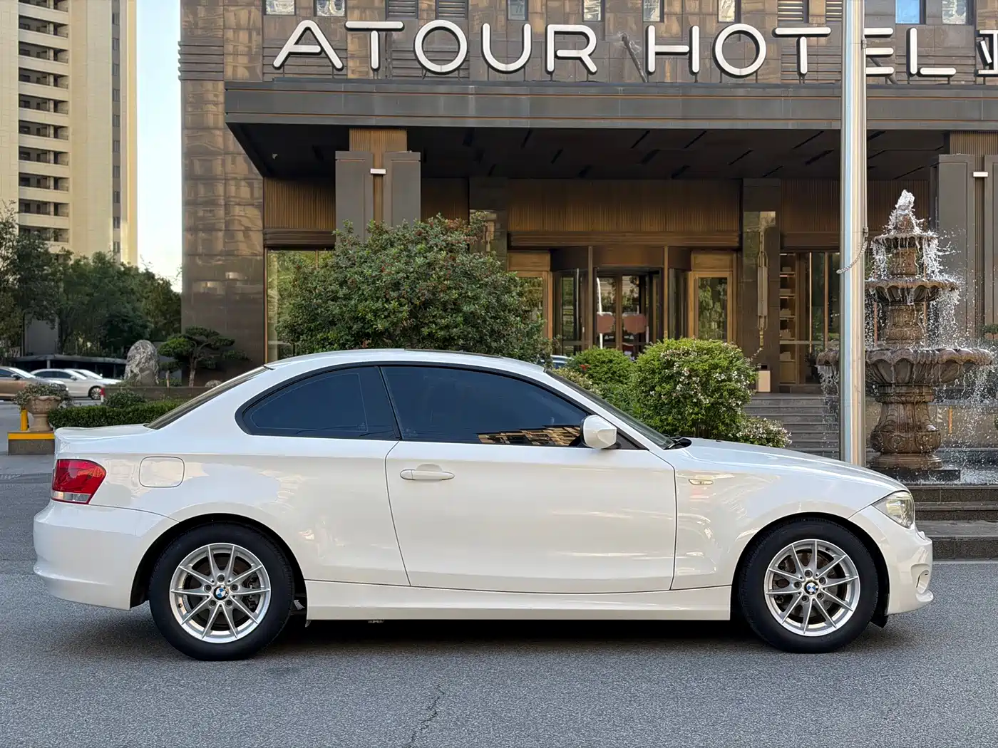 BMW 1 Series (Import) 2014 2011 120i Coupe