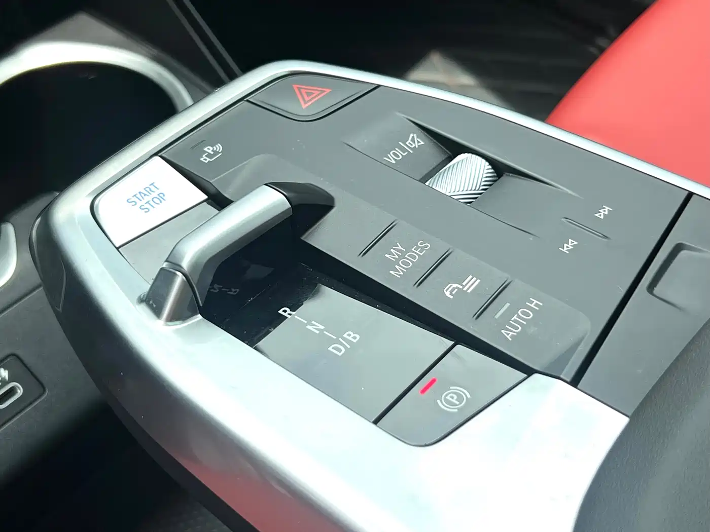 BMW iX1 2023 eDrive25L X Design Package фото 13