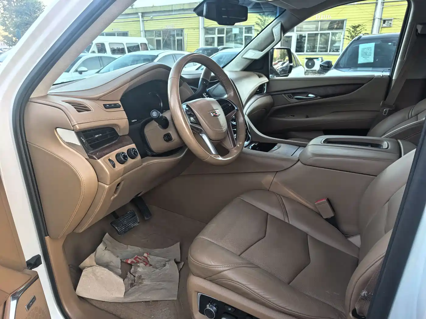Cadillac Escalade 2017 6.2L ESV Platinum Extended фото 5
