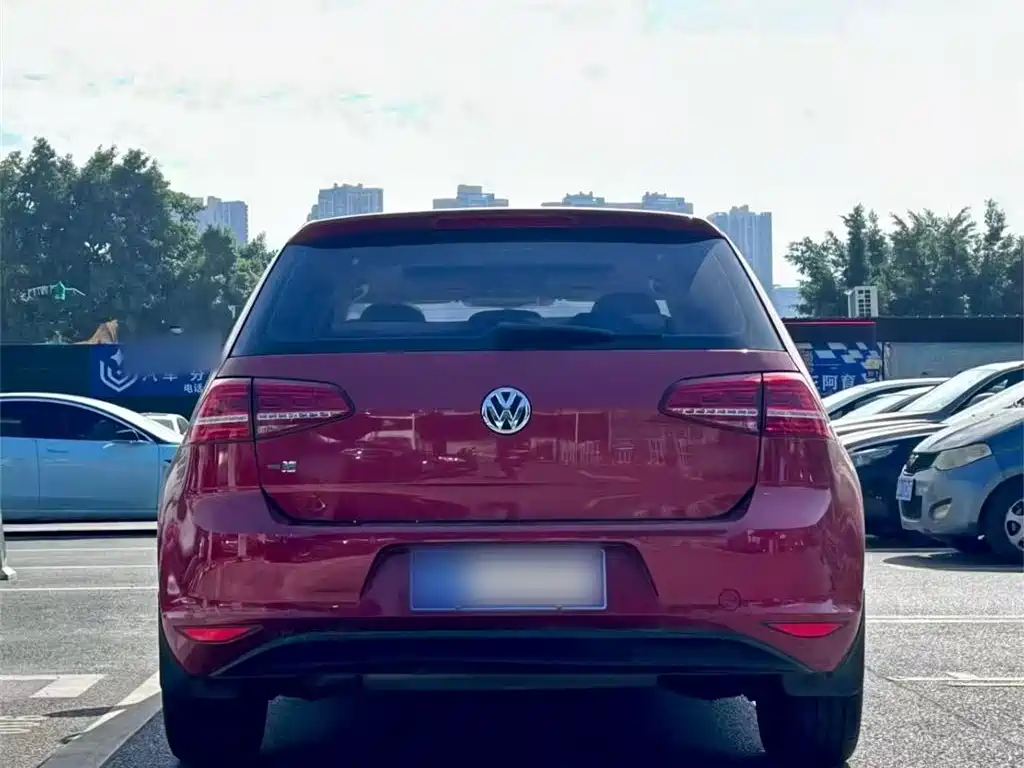Volkswagen Golf 2016 1.6L Automatic Comfort фото 5