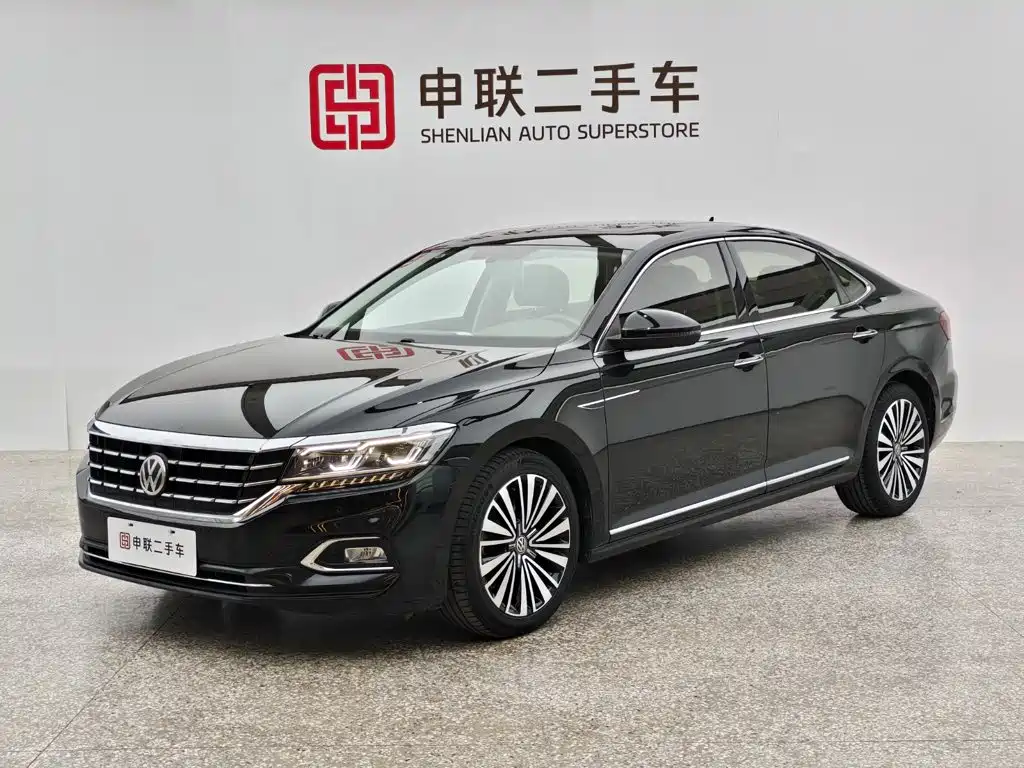 Photo 2 - Volkswagen Passat