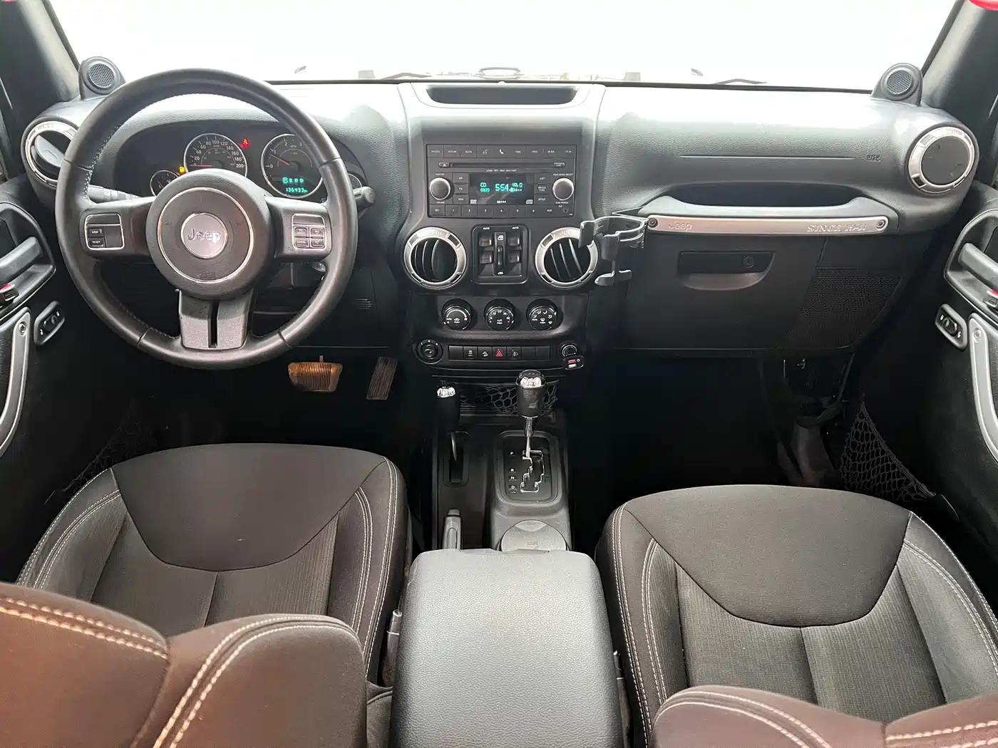 Фото 8 - Jeep Wrangler