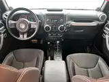 Фото 8 - Jeep Wrangler