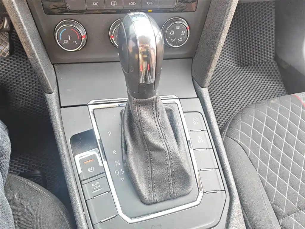 Volkswagen Lamando 2021 230TSI DSG Fashion Edition фото 6