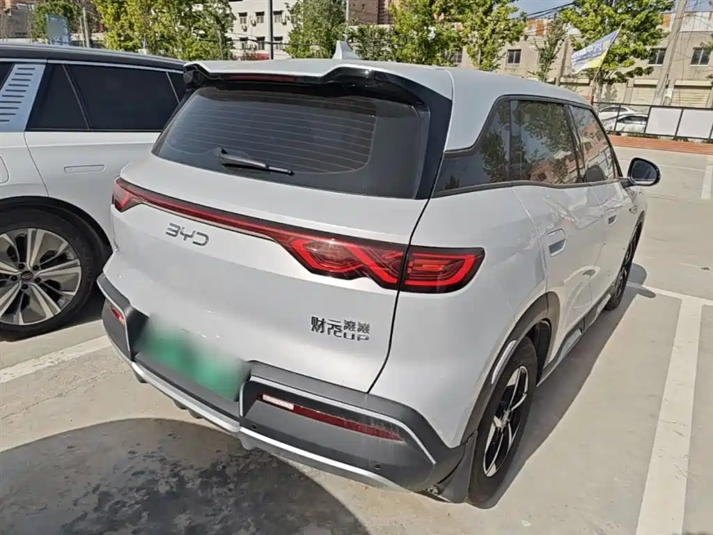 BYD Yuan UP 2024 401KM Leading Edition фото 7