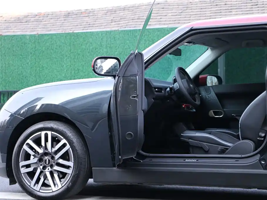 MINI ELECTRIC  COOPER