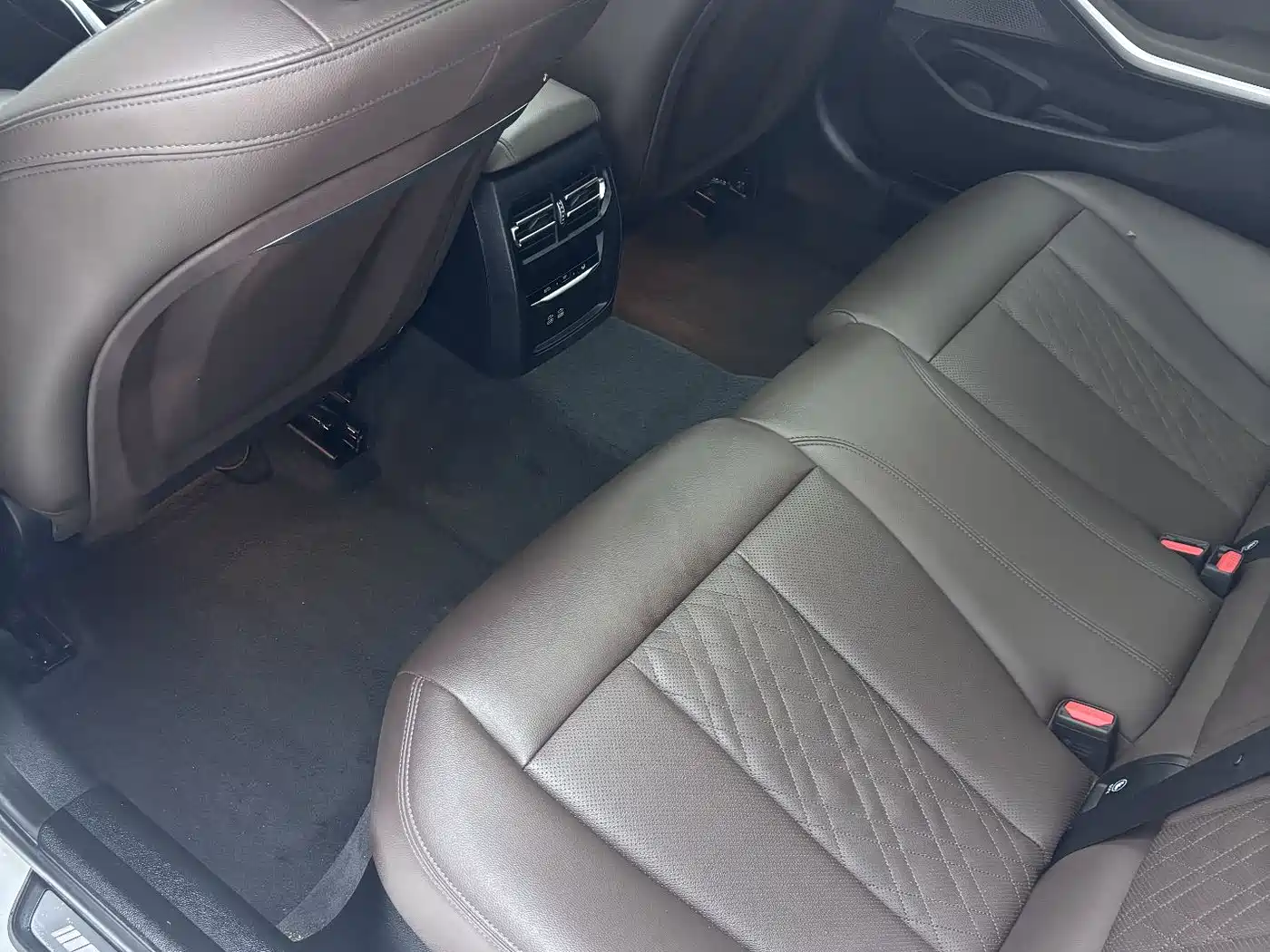 BMW 3 Series 2023 320Li M Sport Package фото 19