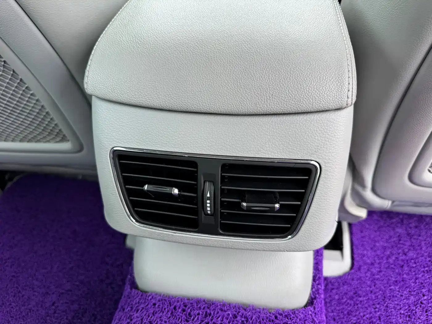 Hongqi H7 2015 2015 1.8T Luxury Type