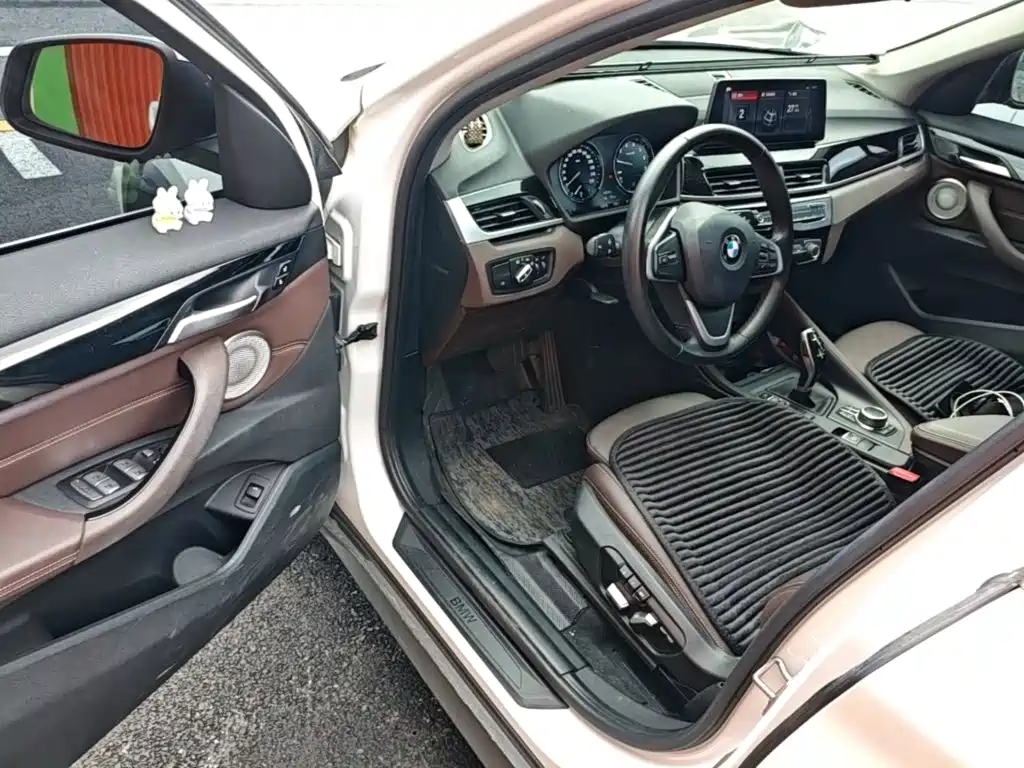 Фото 16 - BMW X1
