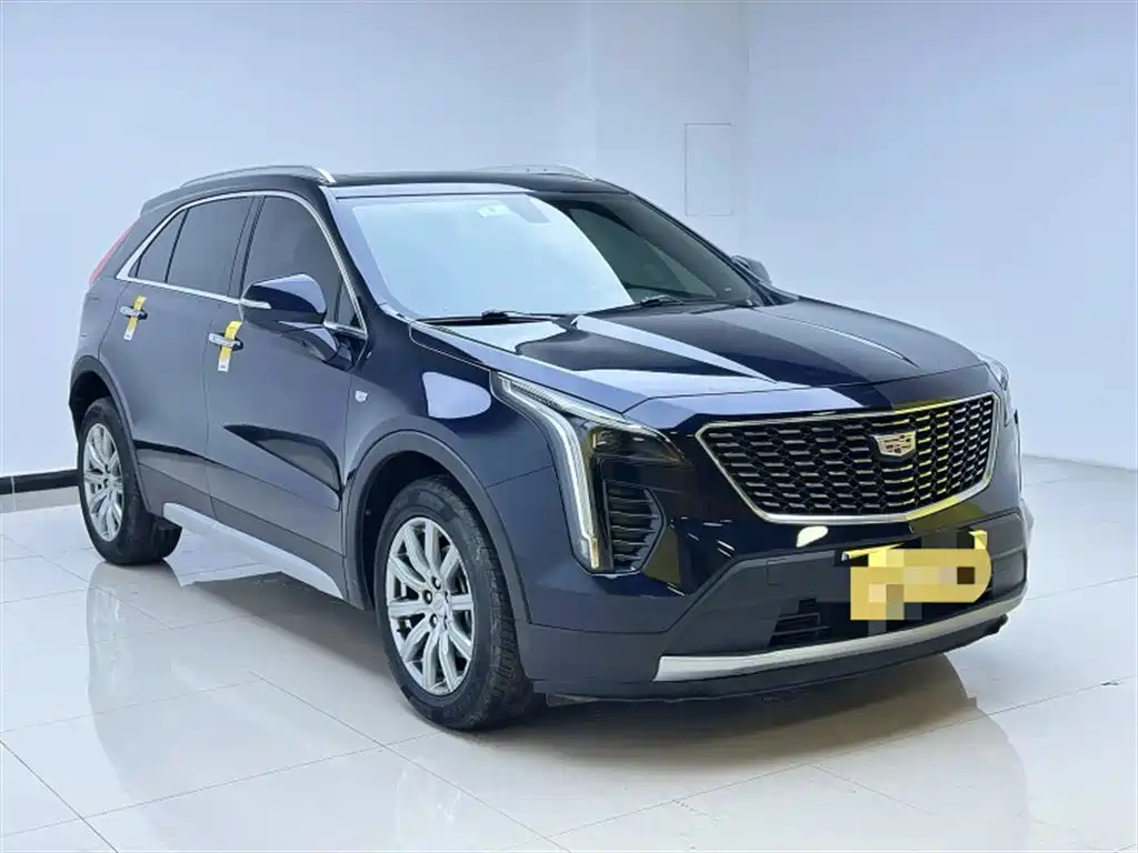 CADILLAC XT4
