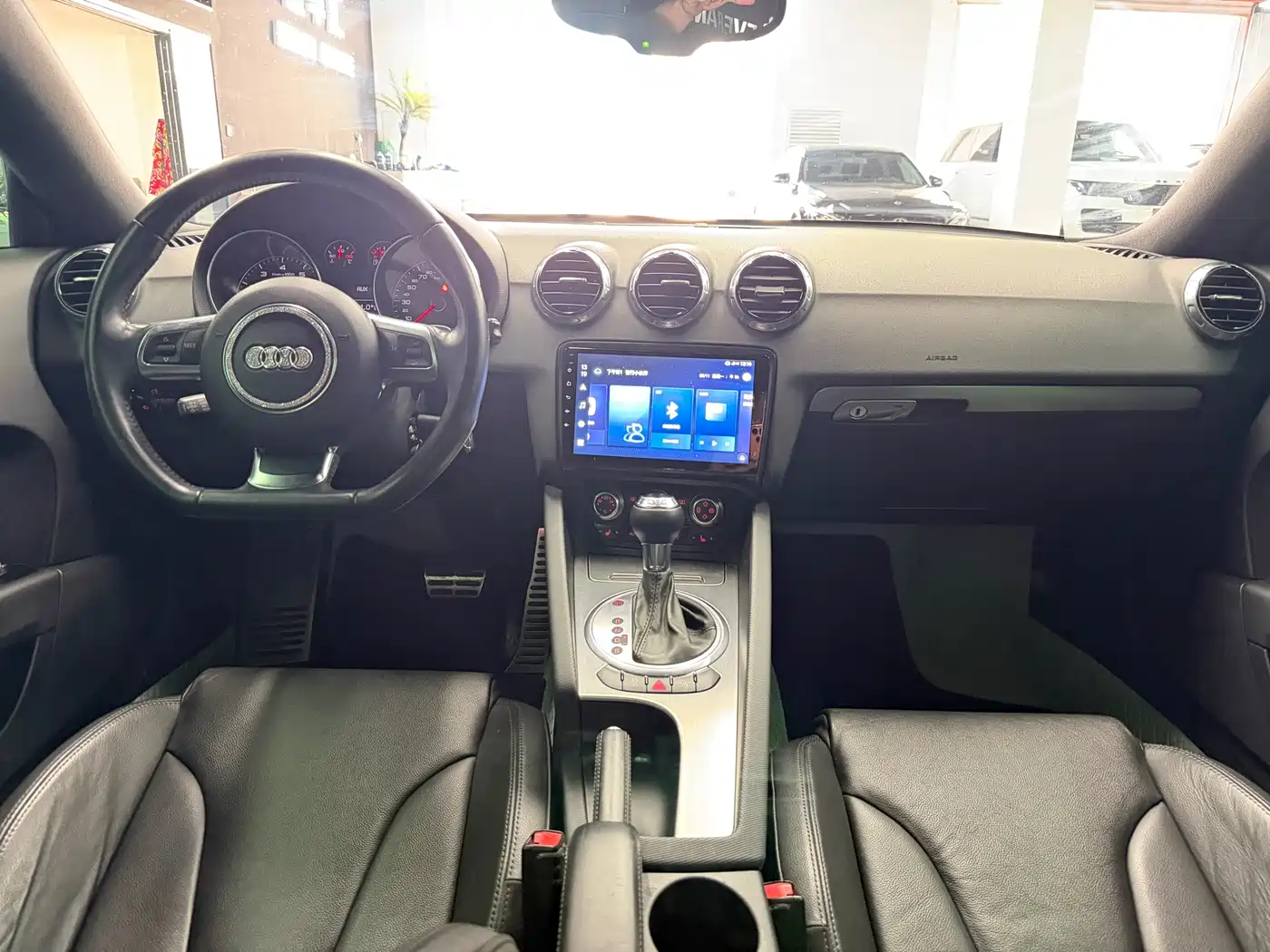 Audi TT 2014 TT Coupe 45 TFSI Premium Edition фото 6