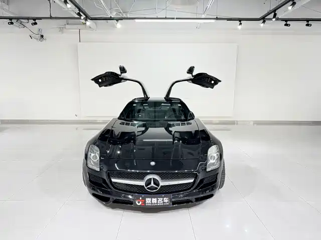 MERCEDES-BENZ SLS CLASS AMG