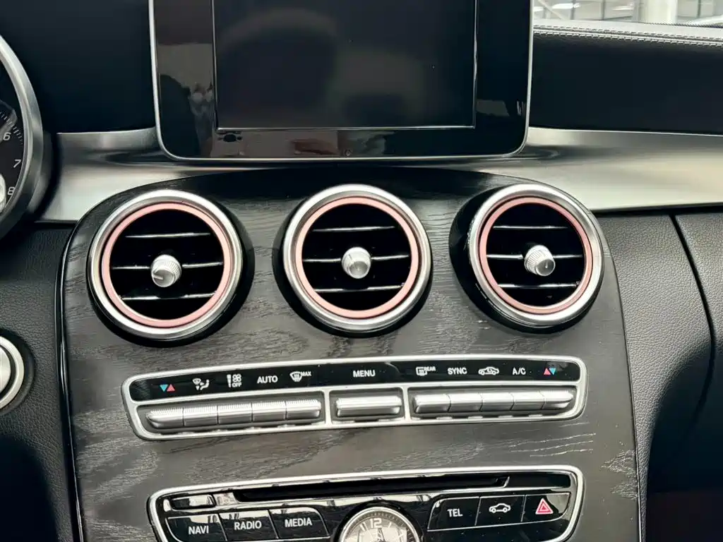 Mercedes-Benz C-Class 2015 Facelift C 180 L Sport фото 22