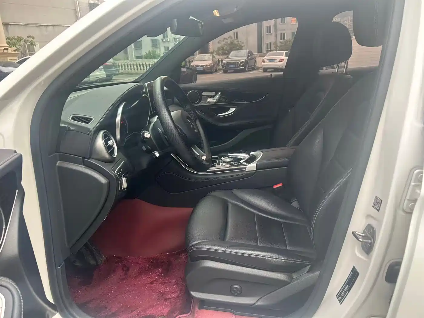 Mercedes-Benz GLC 2019 GLC 260 L 4MATIC Luxury фото 4