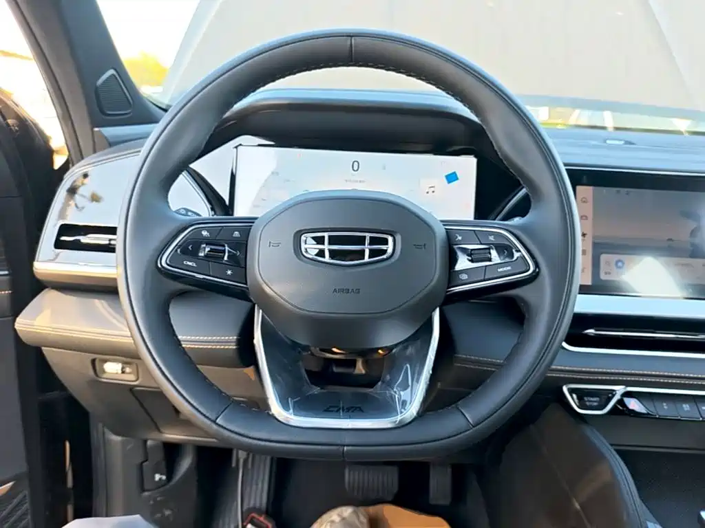 صورة 11 - Geely Monjaro