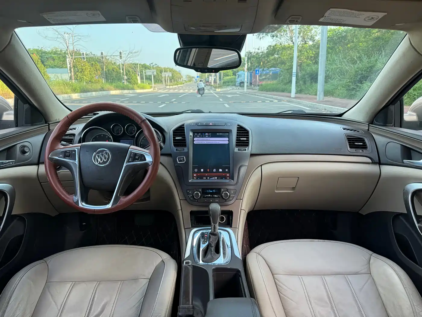 Buick Regal 2012 Model 2.0L Comfort фото 4