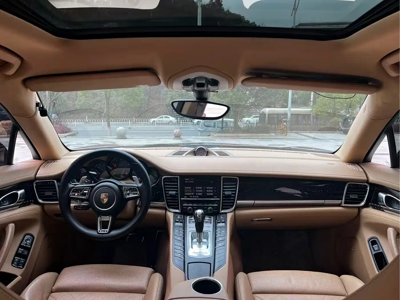 Porsche Panamera 2013 Panamera 4 Platinum Edition 3.6L фото 9