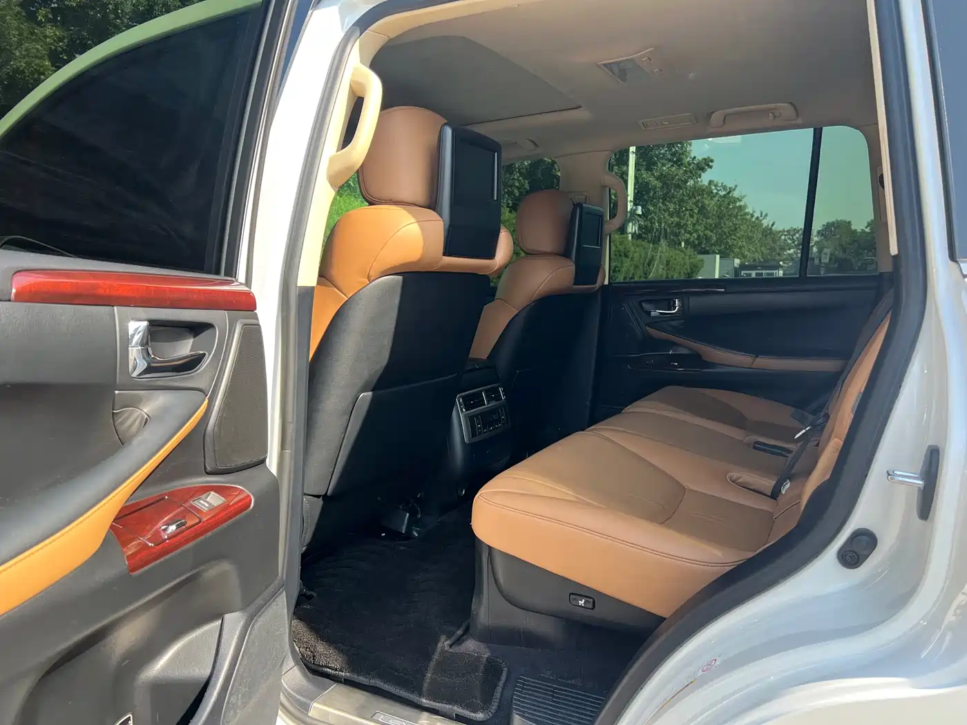 Lexus LX фото 20