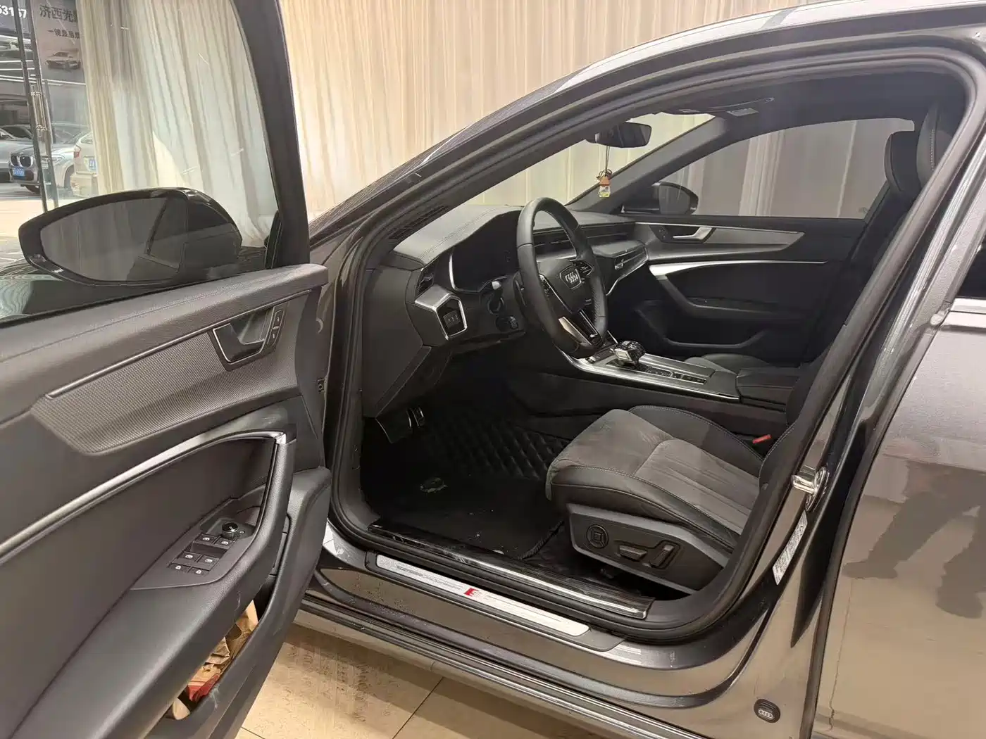 Audi A6L 2021 40 TFSI Luxury Elegance фото 4