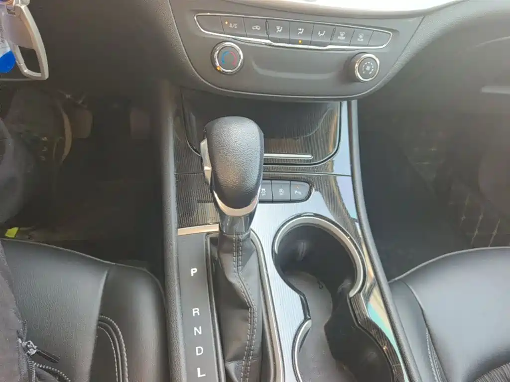 Buick Verano 2017 Sedan 20T DCT Leading фото 14