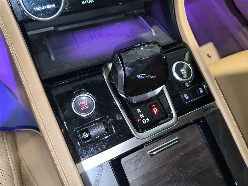 JAGUAR XFL
