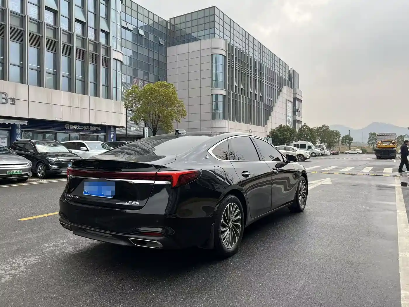 Buick LaCrosse 2023 28T Premium Edition фото 9