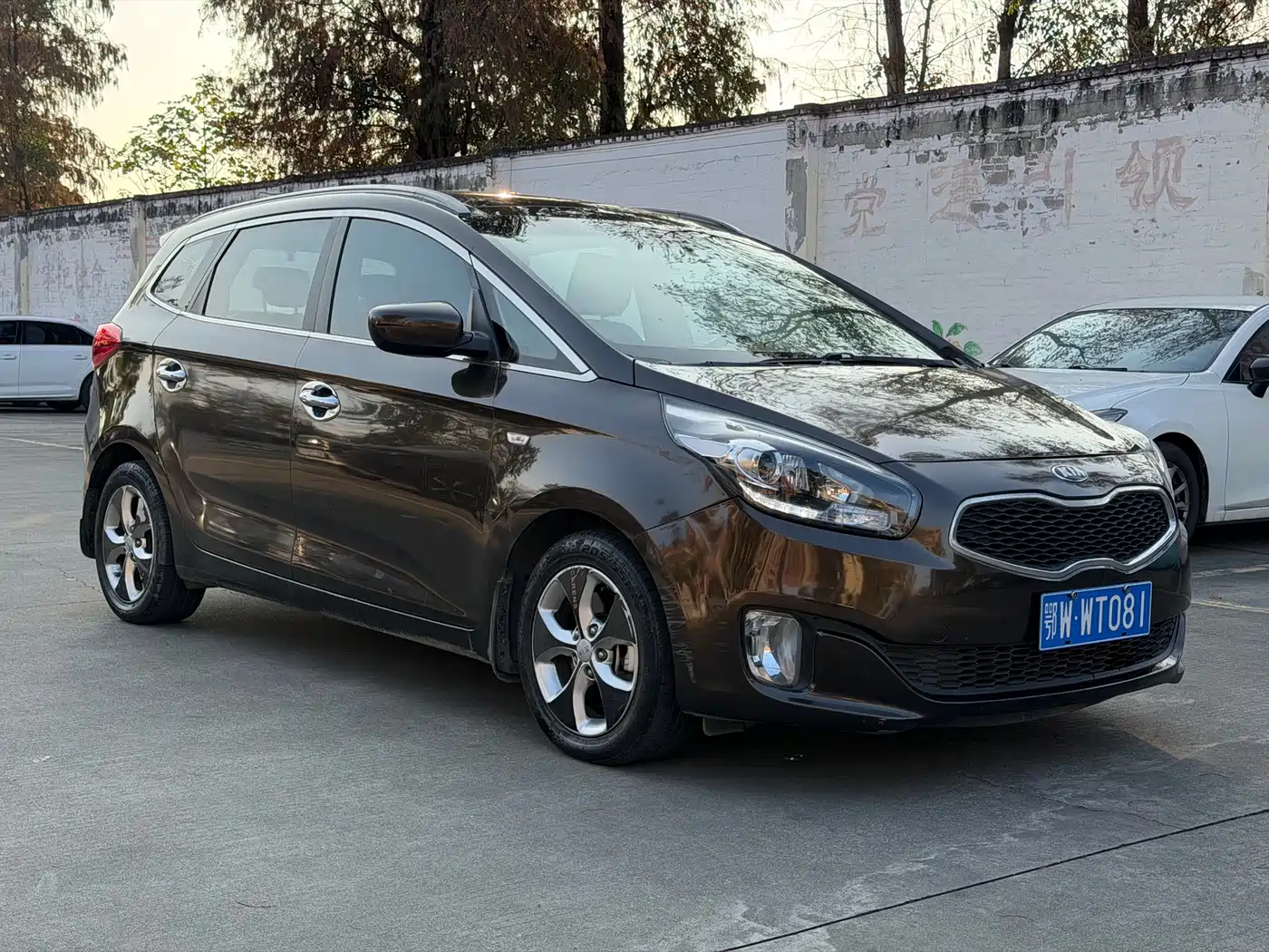 Kia Carens 2013 2.0L 7-Seat Auto Standard China IV фото 3