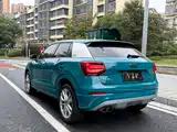Photo 4 - Audi Q2L