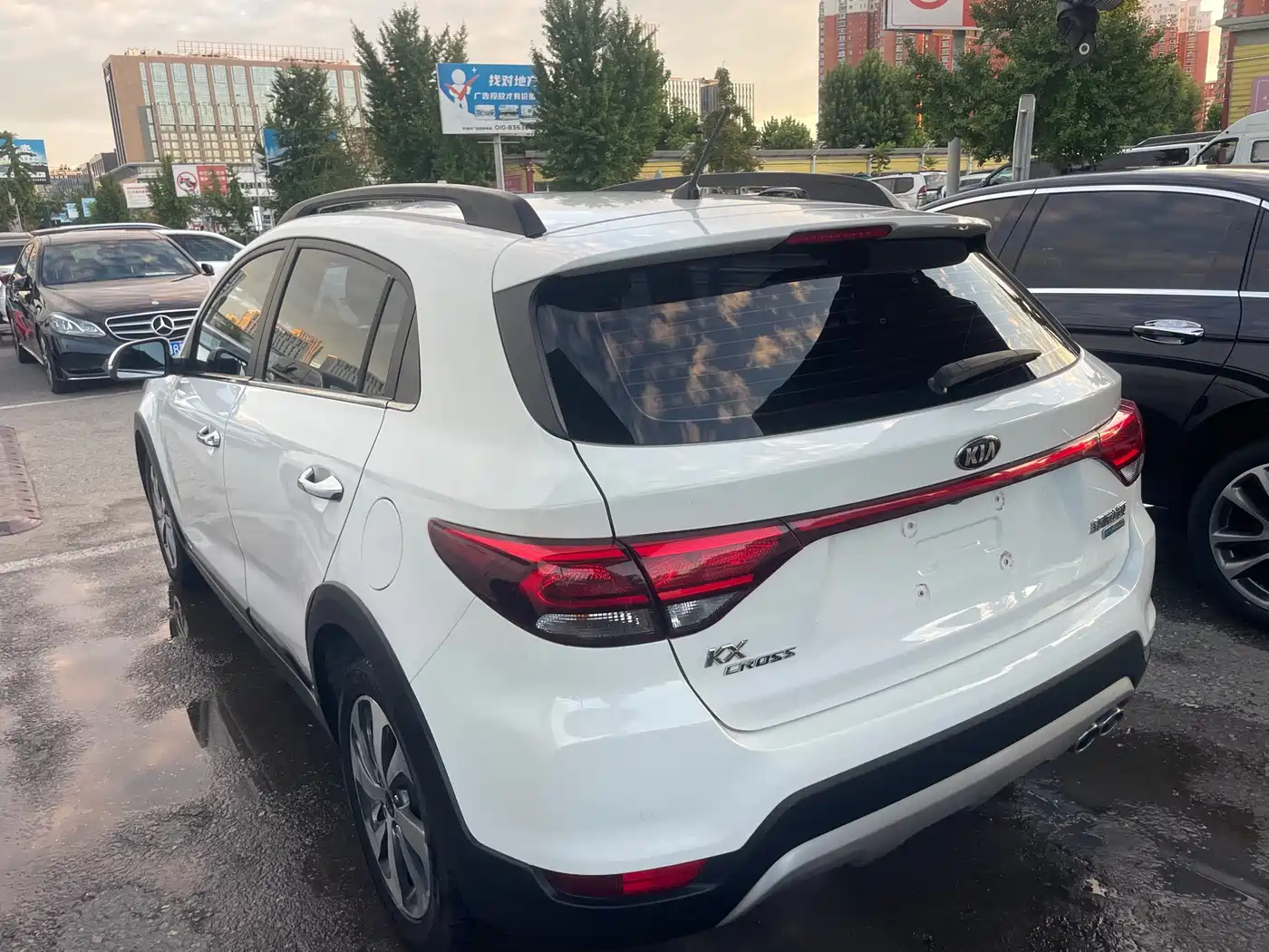 Kia KX CROSS 2019 2018 1.6L Automatic Smart Sunroof Edition
