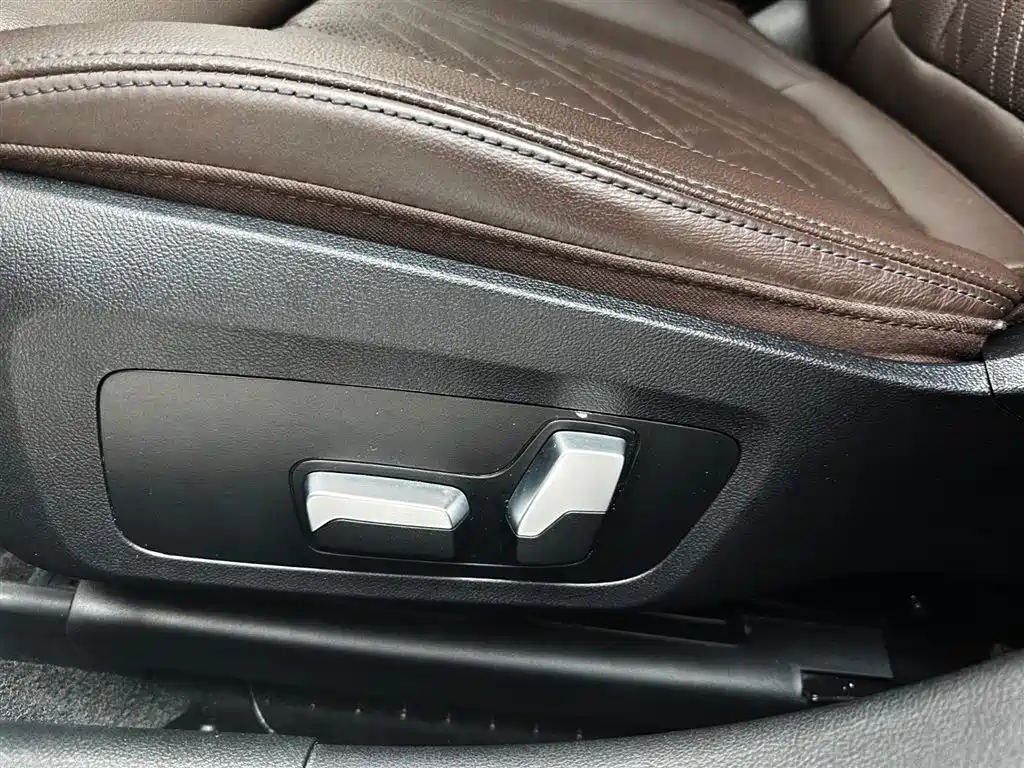 BMW 3 Series 2023 320Li M Sport Package фото 20