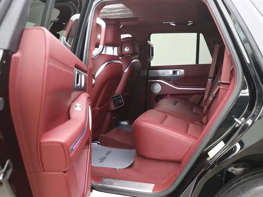 TANK TANK 700 NEW ENERGY