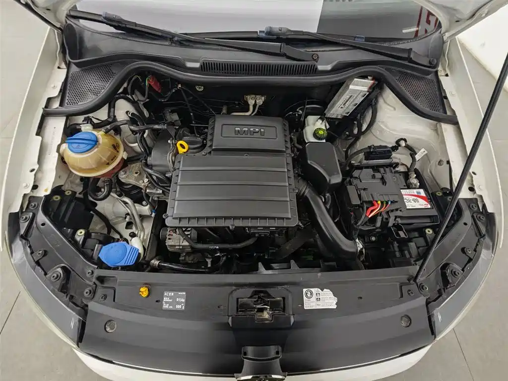 Volkswagen Polo 2016 1.4L Automatic Trend фото 6