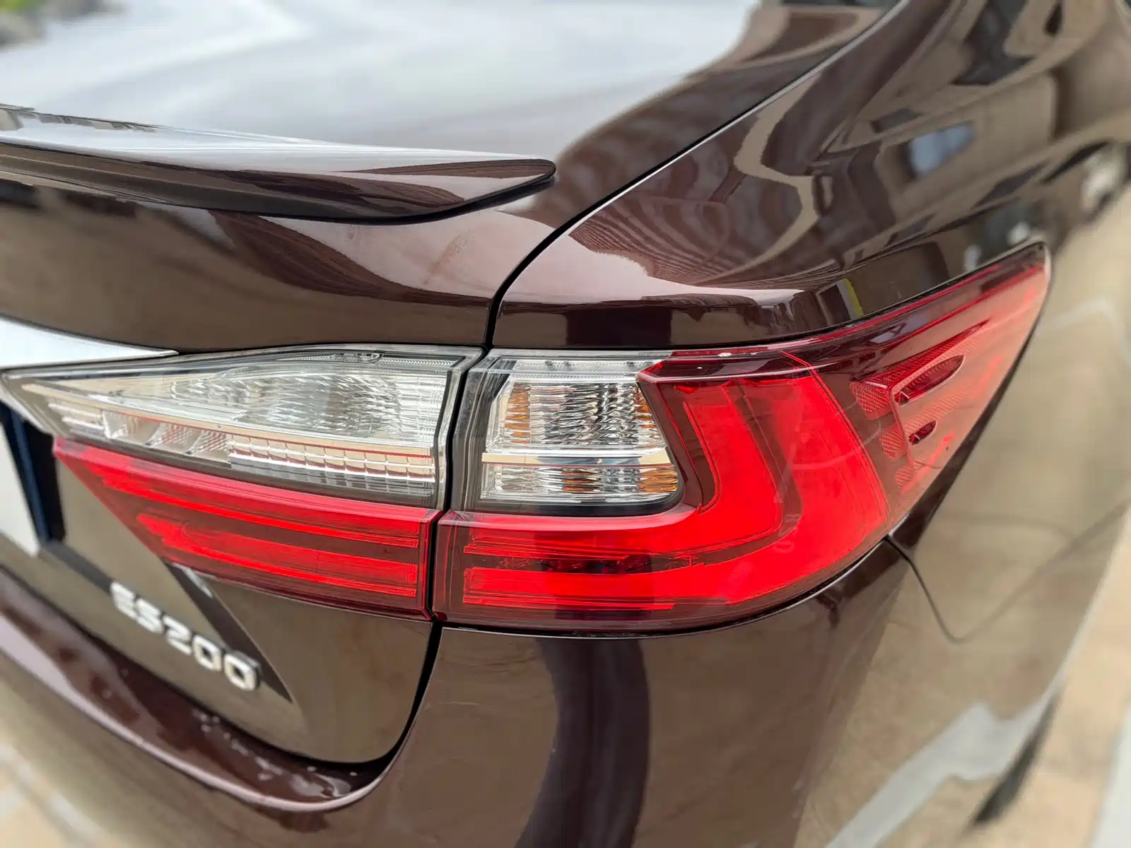 Фото 13 - Lexus ES